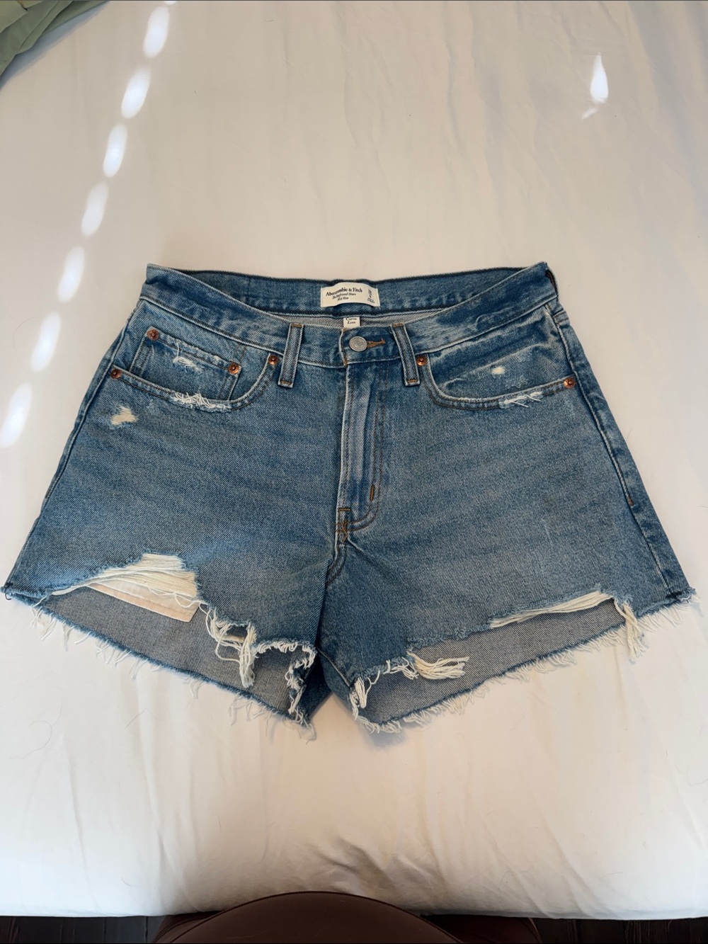 Abercrombie The Boyfriend Short Mid Rise